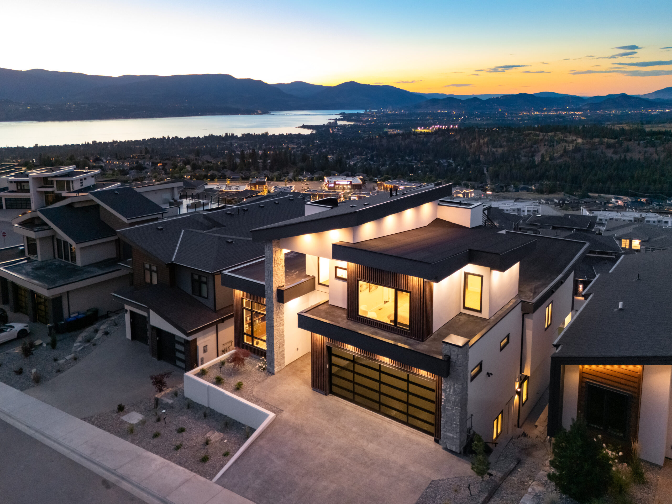 What Is Considered a Luxury Home in the Okanagan?